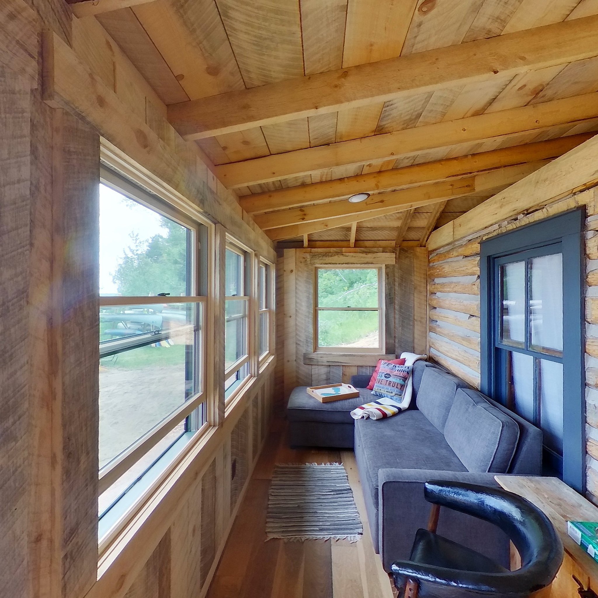 Cabin 1 Porch.jpg