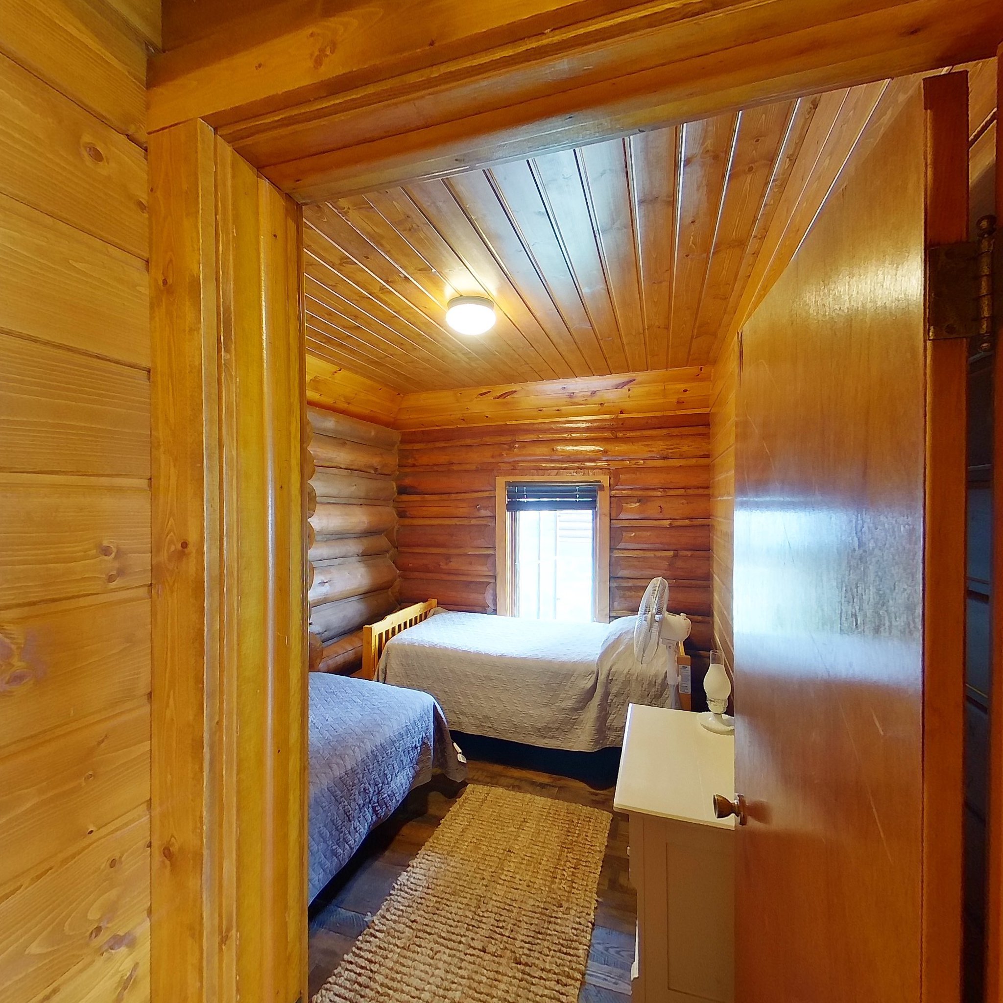 Cabin 10 Bedroom 3 2 twins.jpg