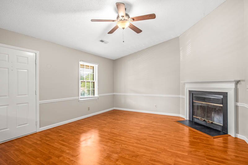 211 Olde Vineyard Court-6.jpg
