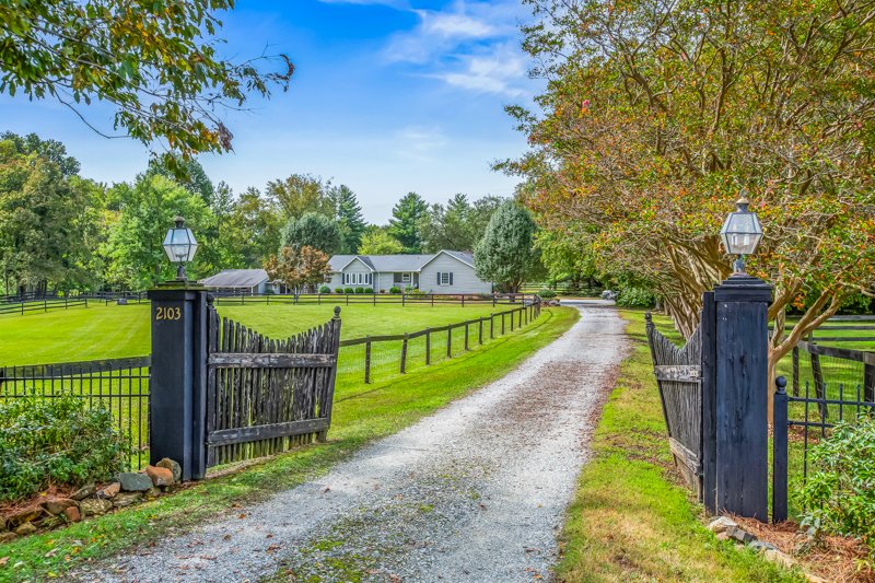 2103 Beeson Road-1.jpg