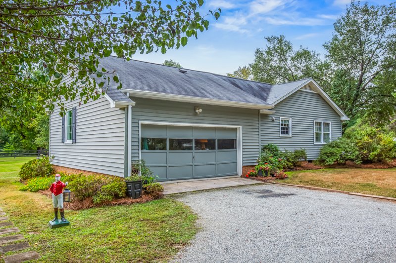 2103 Beeson Road-3.jpg