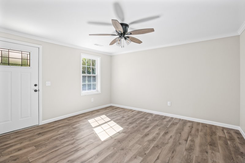 5811 Loradale Drive-6.jpg