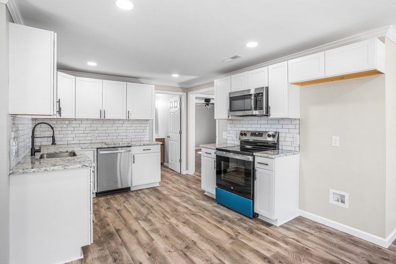 5811 Loradale Drive-10.jpg