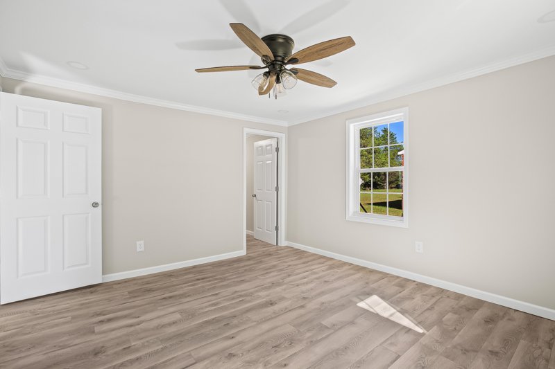 5811 Loradale Drive-20.jpg