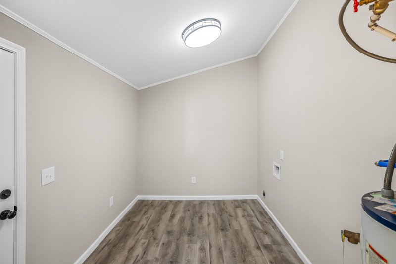 5811 Loradale Drive-24.jpg