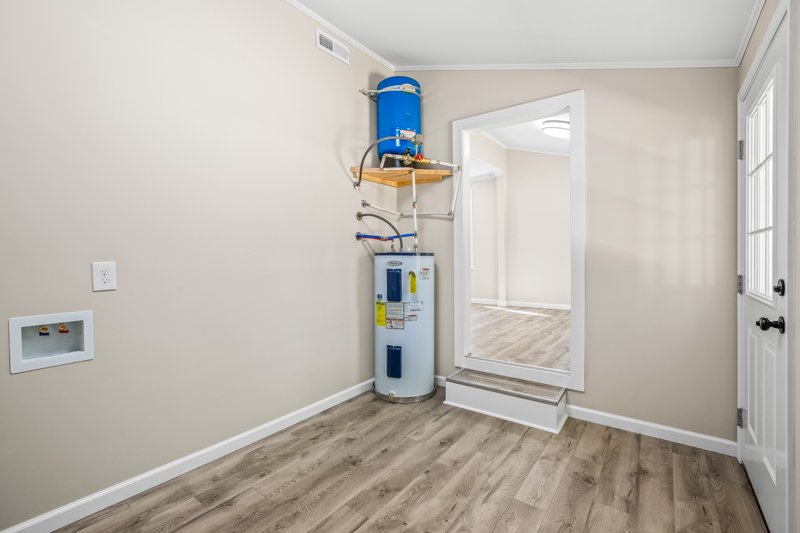 5811 Loradale Drive-25.jpg
