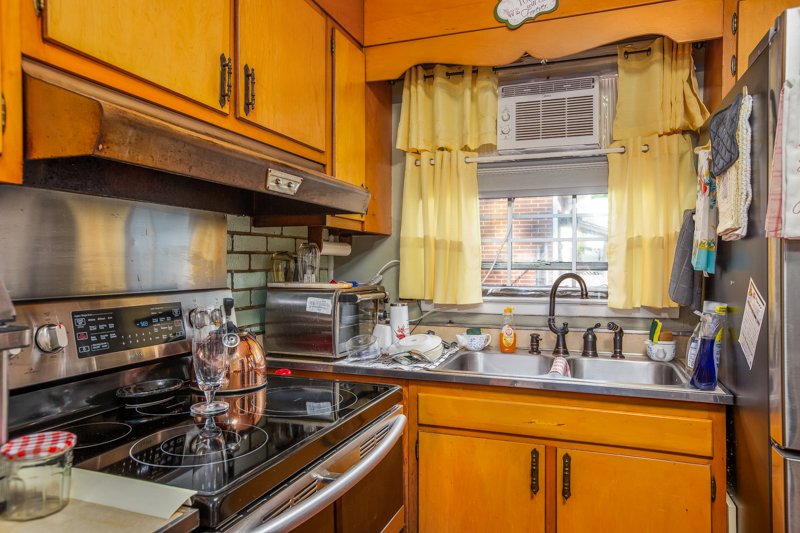1204 Guest Street-13.jpg
