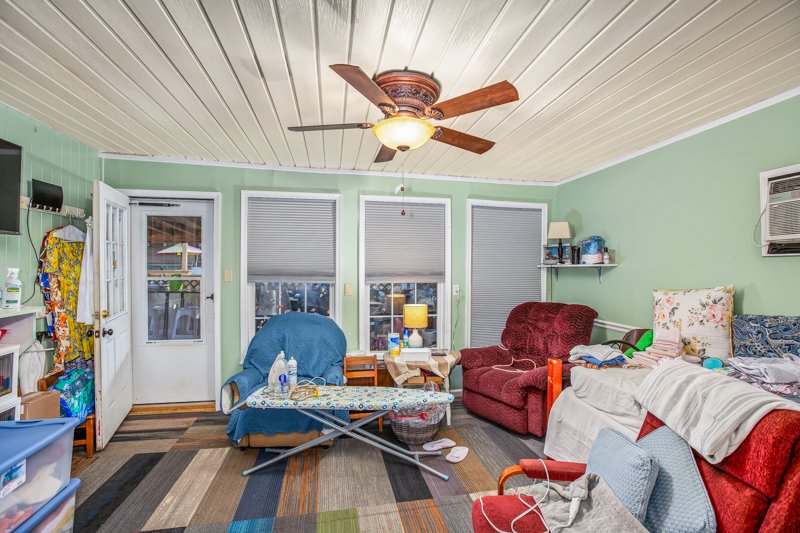 1204 Guest Street-23.jpg