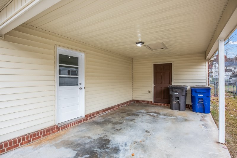 969 Shalimar Drive-24.jpg