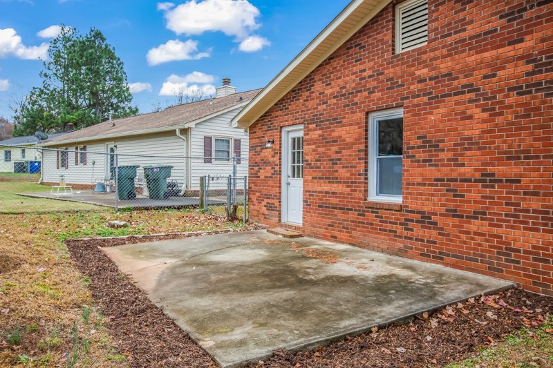 969 Shalimar Drive-25.jpg