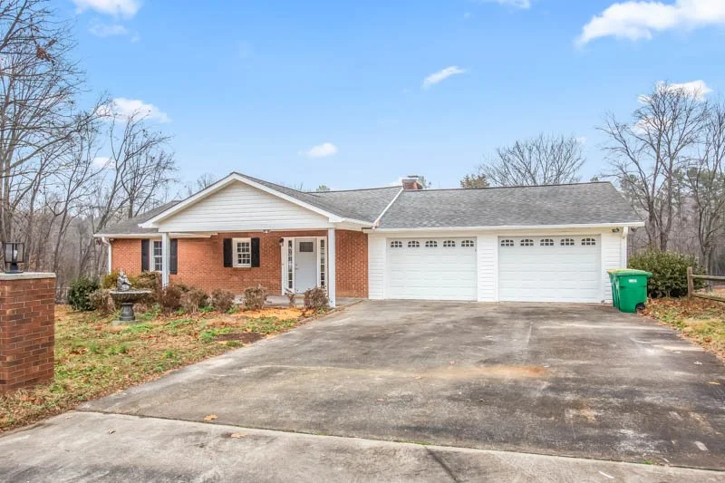 520 Hauser Road-5.jpg