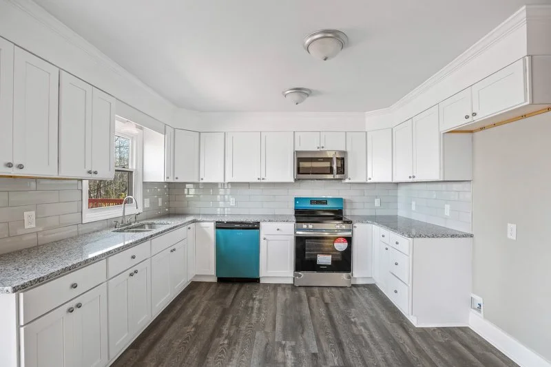 6201 Maurice Circle-11.jpg