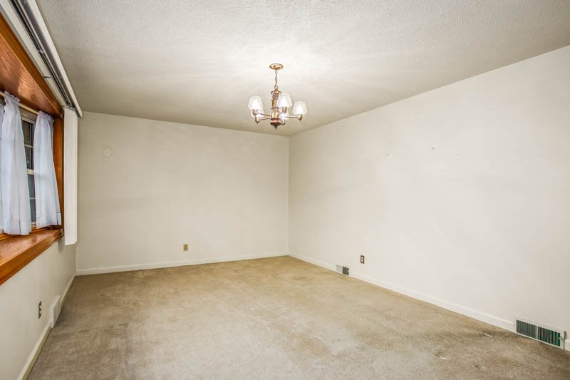 3575 Robindale Drive-5.jpg