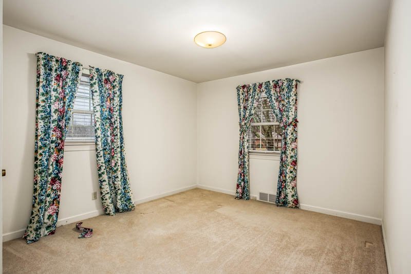 3575 Robindale Drive-14.jpg