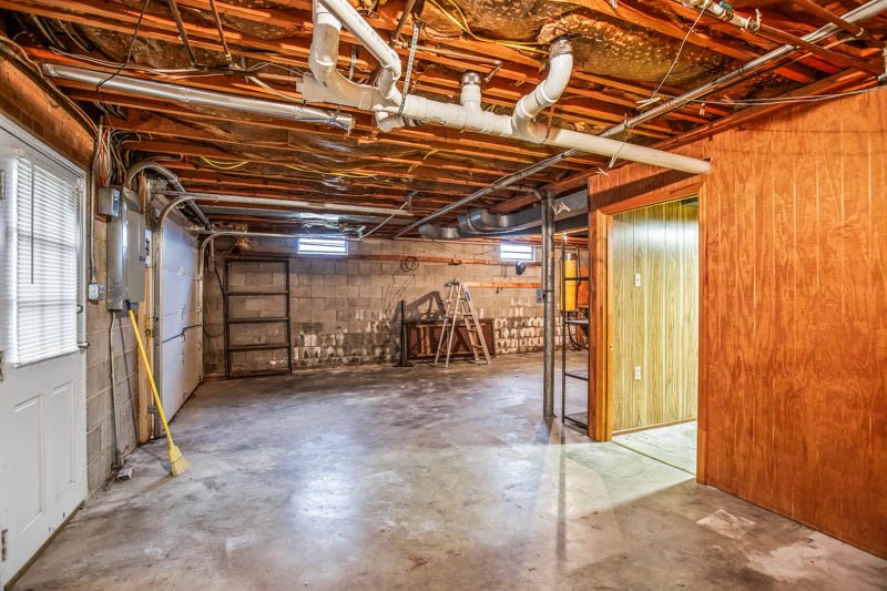 3575 Robindale Drive-23.jpg
