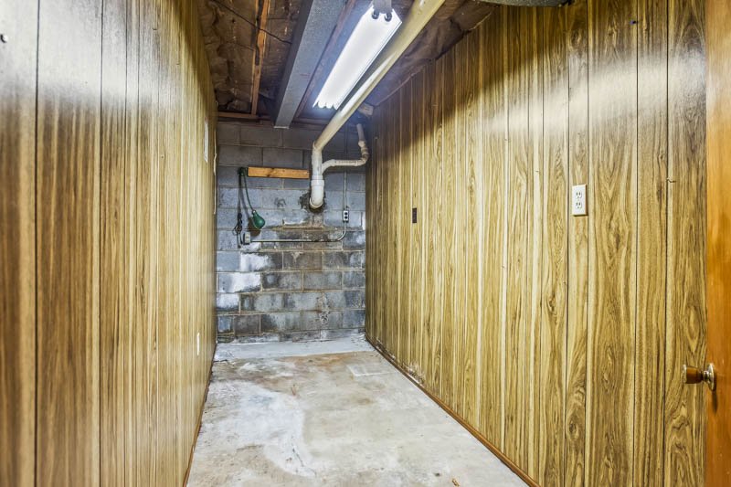 3575 Robindale Drive-26.jpg