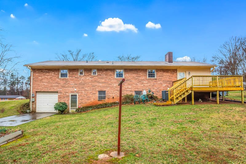 3575 Robindale Drive-28.jpg