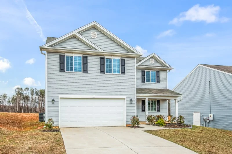 3079 Stauton Drive-3.jpg