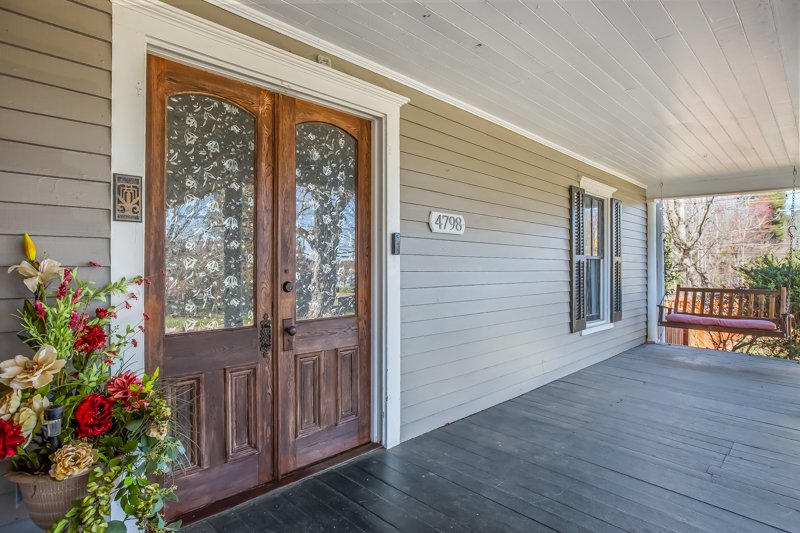 4798 Pfaff Lane-8.jpg