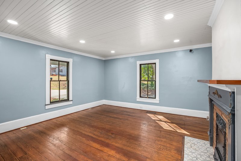 4798 Pfaff Lane-13.jpg