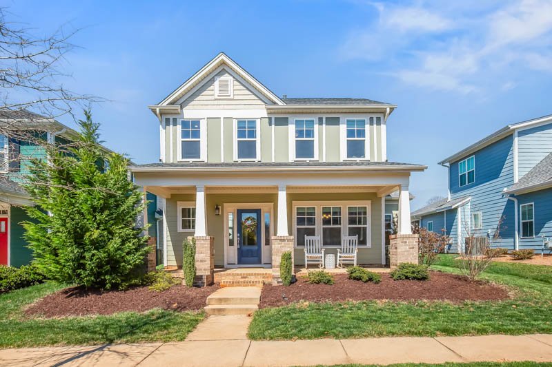 1776 Eastover Drive-2.jpg