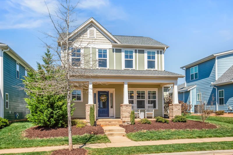 1776 Eastover Drive-3.jpg