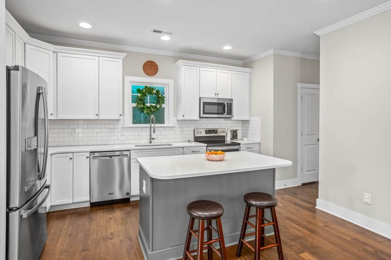 1776 Eastover Drive-13.jpg