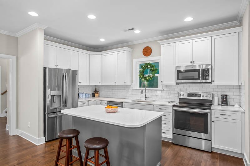 1776 Eastover Drive-14.jpg
