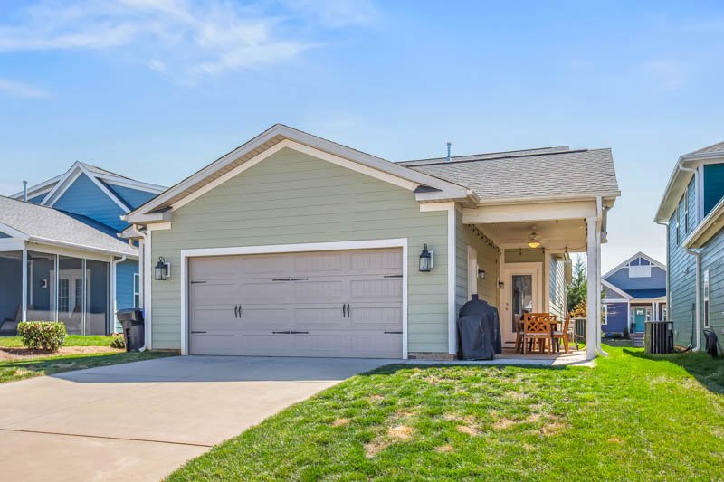 1776 Eastover Drive-34.jpg