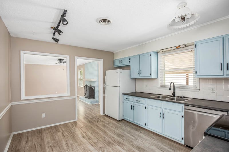 109 Stokes Forest Drive-14.jpg