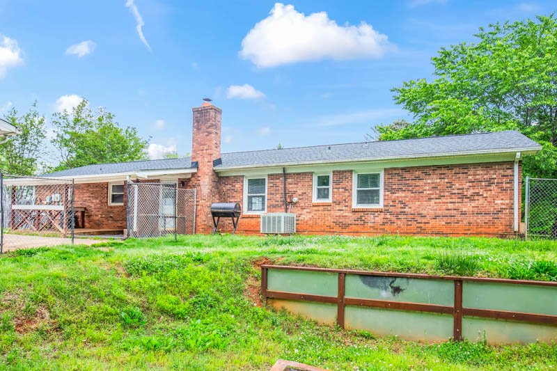 109 Stokes Forest Drive-29.jpg