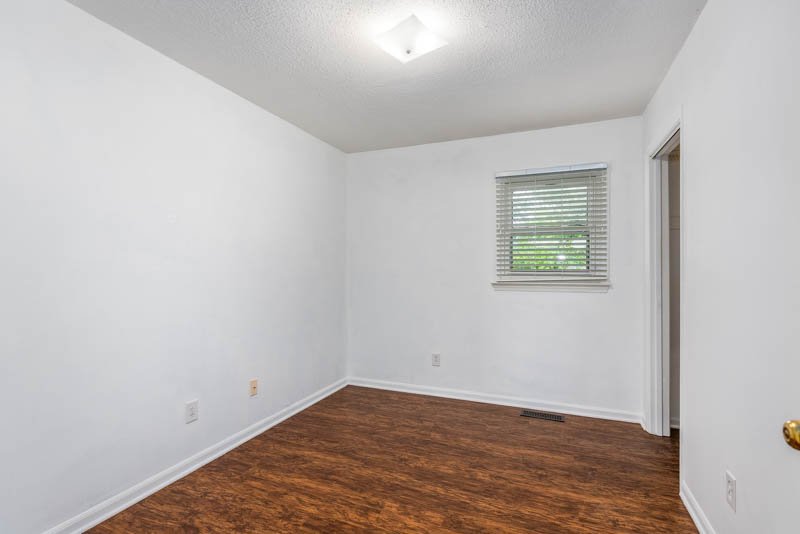 4642 Kings Gate Drive-14.jpg