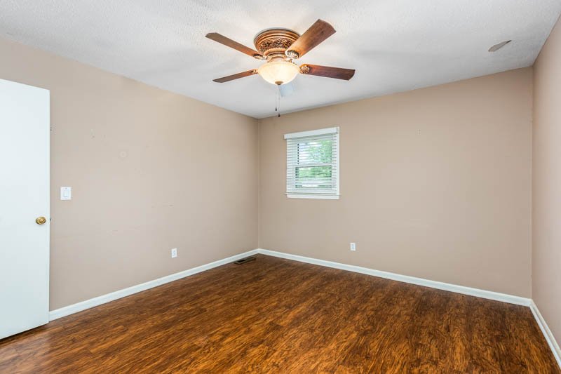 4642 Kings Gate Drive-19.jpg