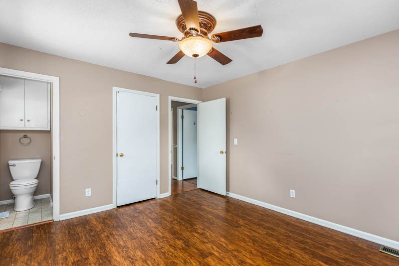 4642 Kings Gate Drive-20.jpg