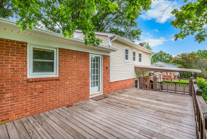4642 Kings Gate Drive-34.jpg