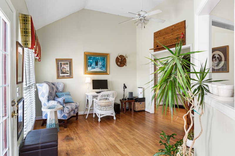 217 Cornwallis Drive-26.jpg
