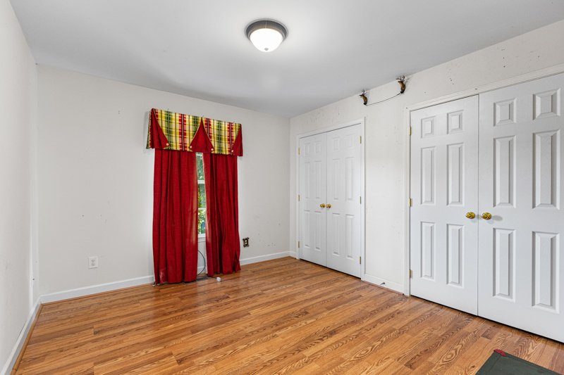 217 Cornwallis Drive-33.jpg