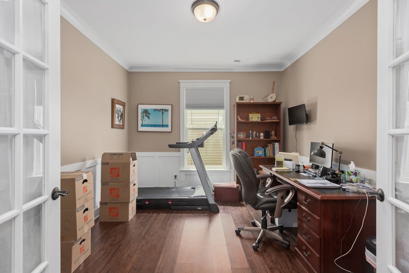 254 Kilbourne Drive-10.jpg