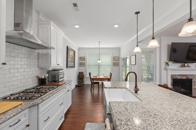 254 Kilbourne Drive-20.jpg