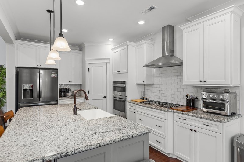 254 Kilbourne Drive-22.jpg
