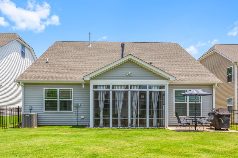 254 Kilbourne Drive-37.jpg