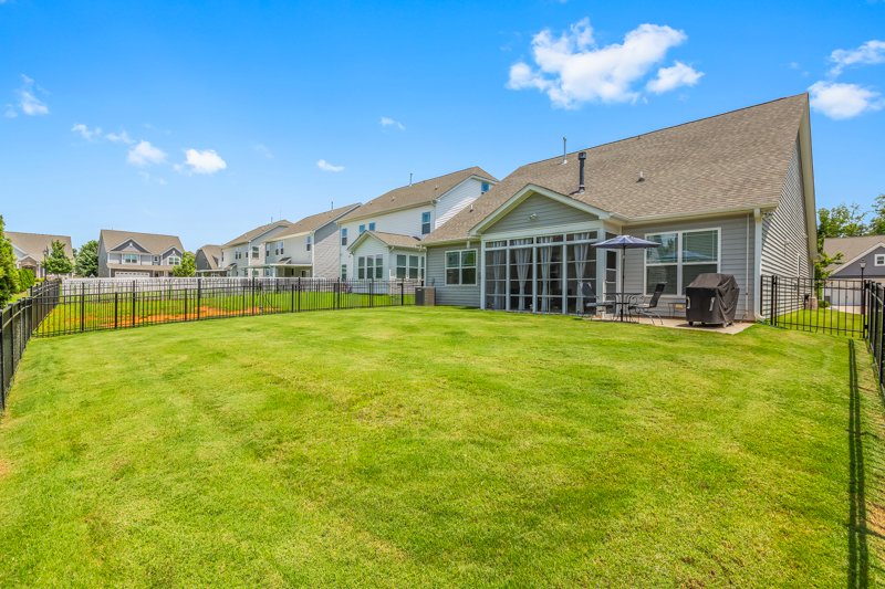 254 Kilbourne Drive-39.jpg