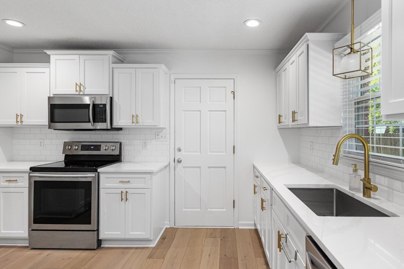 1509 Heathcliff Road-15.jpg