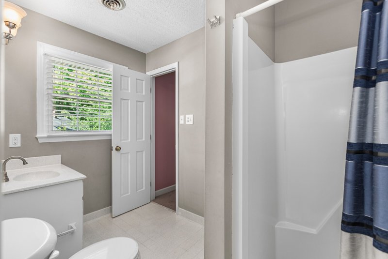 1509 Heathcliff Road-37.jpg