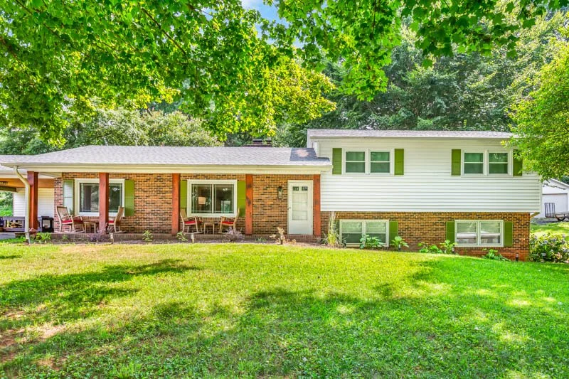 4348 Mashie Drive-1.jpg