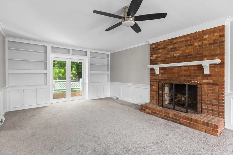 2094 Pembrooke Forest Drive-10.jpg