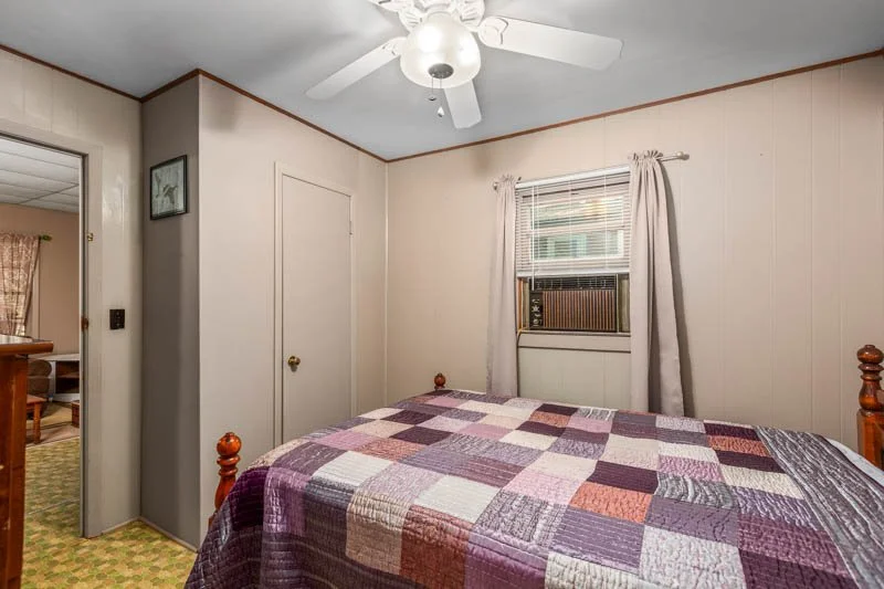1187 Lakeshore Lane-14.jpg