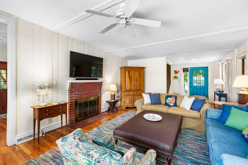 405 Waterway Drive-7.jpg