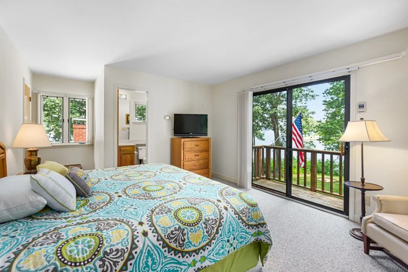405 Waterway Drive-30.jpg