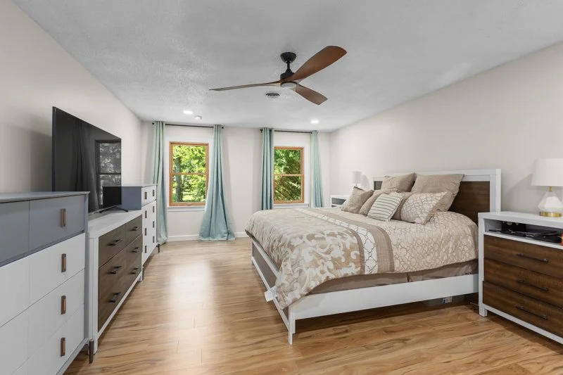 5211 Forest Oaks Drive-27.jpg